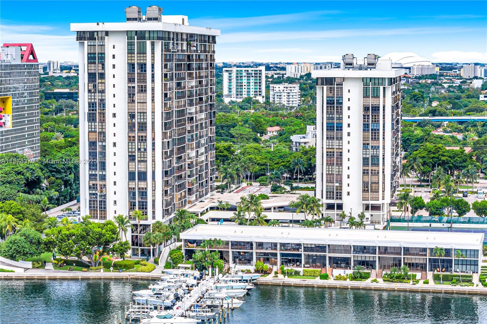 image Brickell Place42