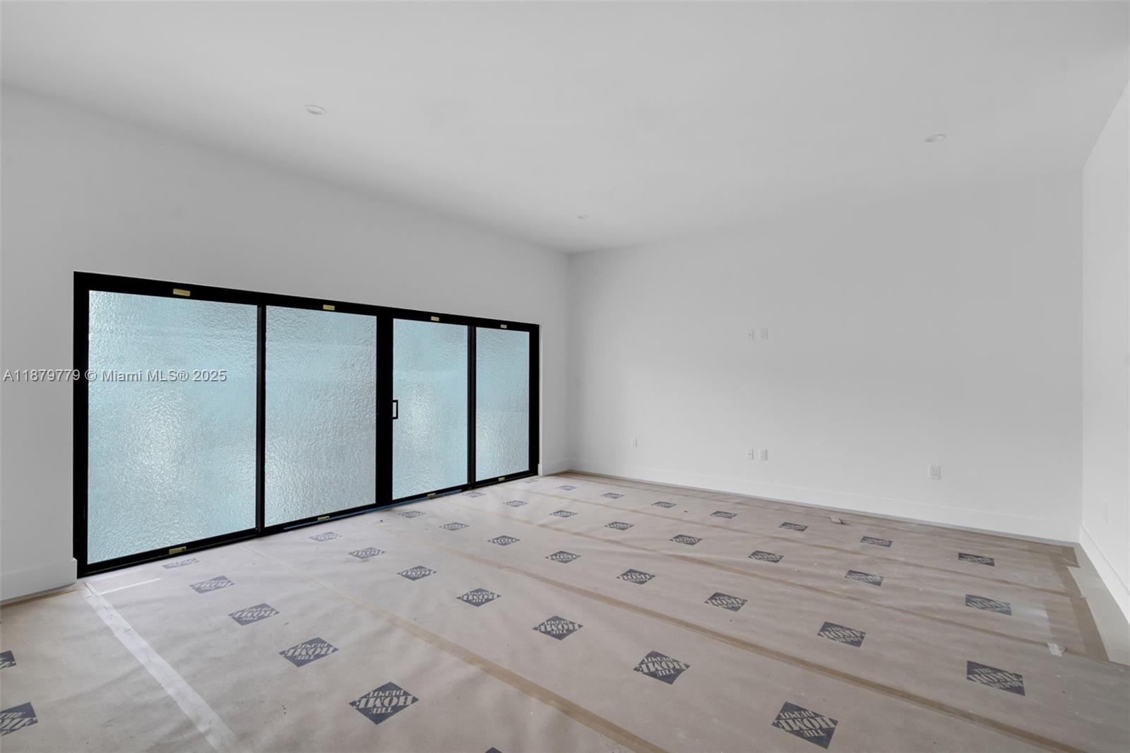 5854 SW 61st St Miami, FL 33143