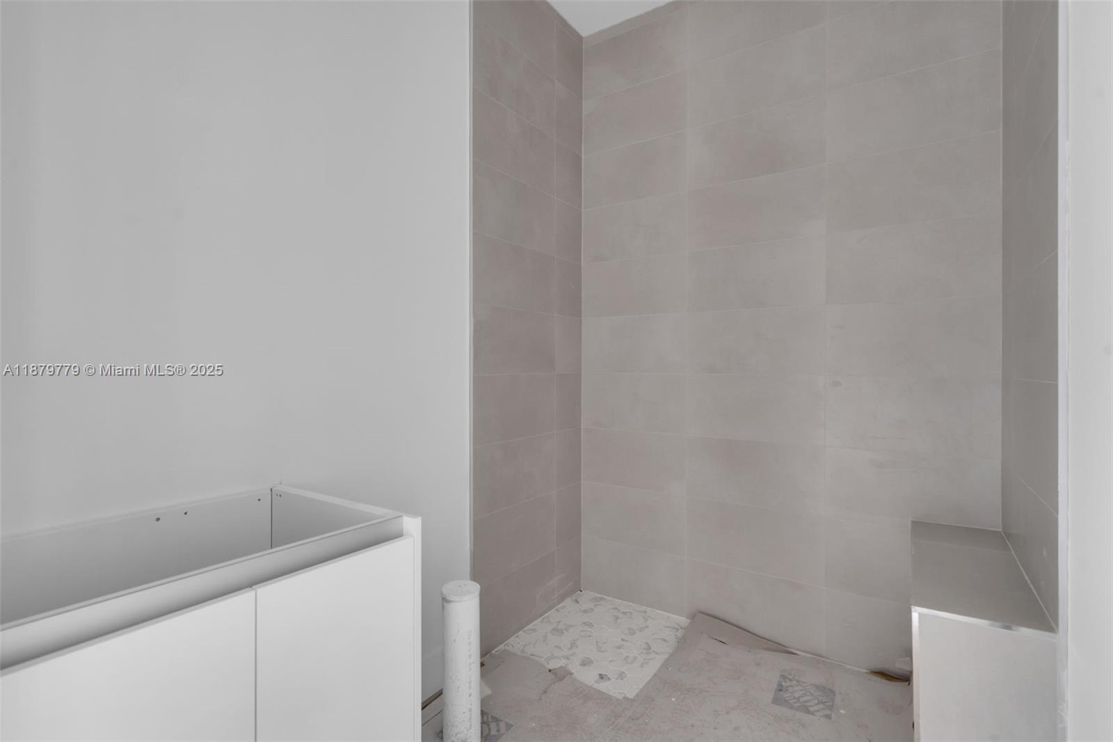 5854 SW 61st St Miami, FL 33143