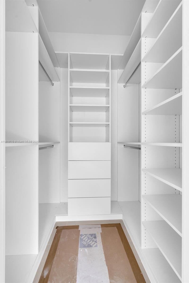 5854 SW 61st St Miami, FL 33143