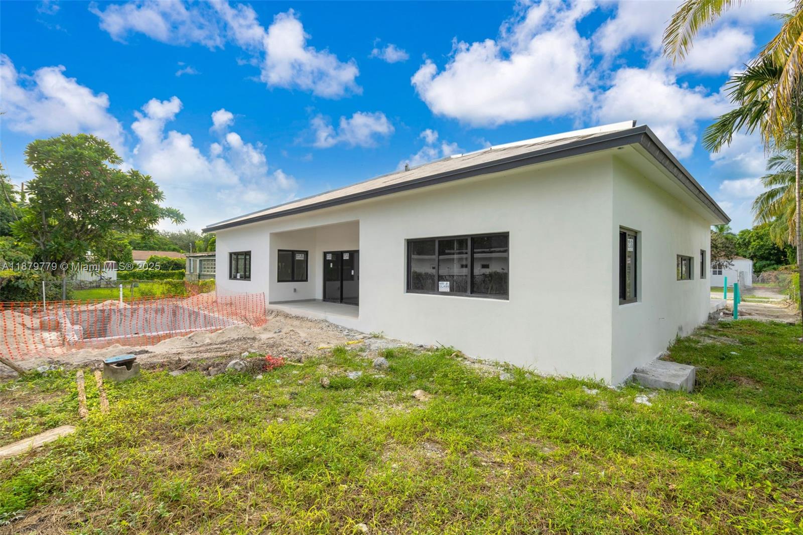 5854 SW 61st St Miami, FL 33143