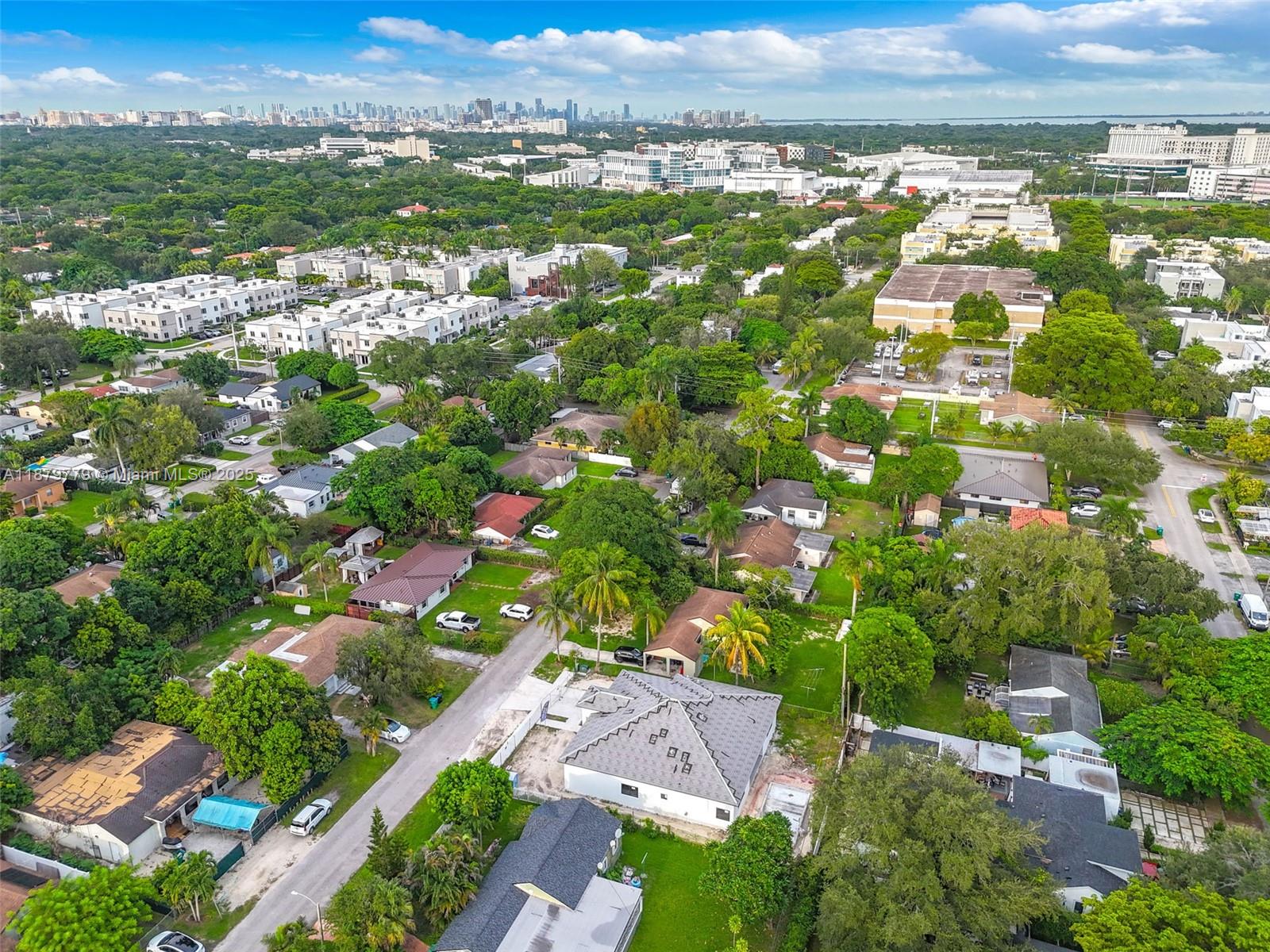 5854 SW 61st St Miami, FL 33143