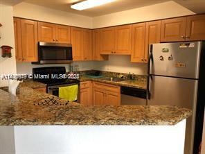 5231 Geneva Way #306