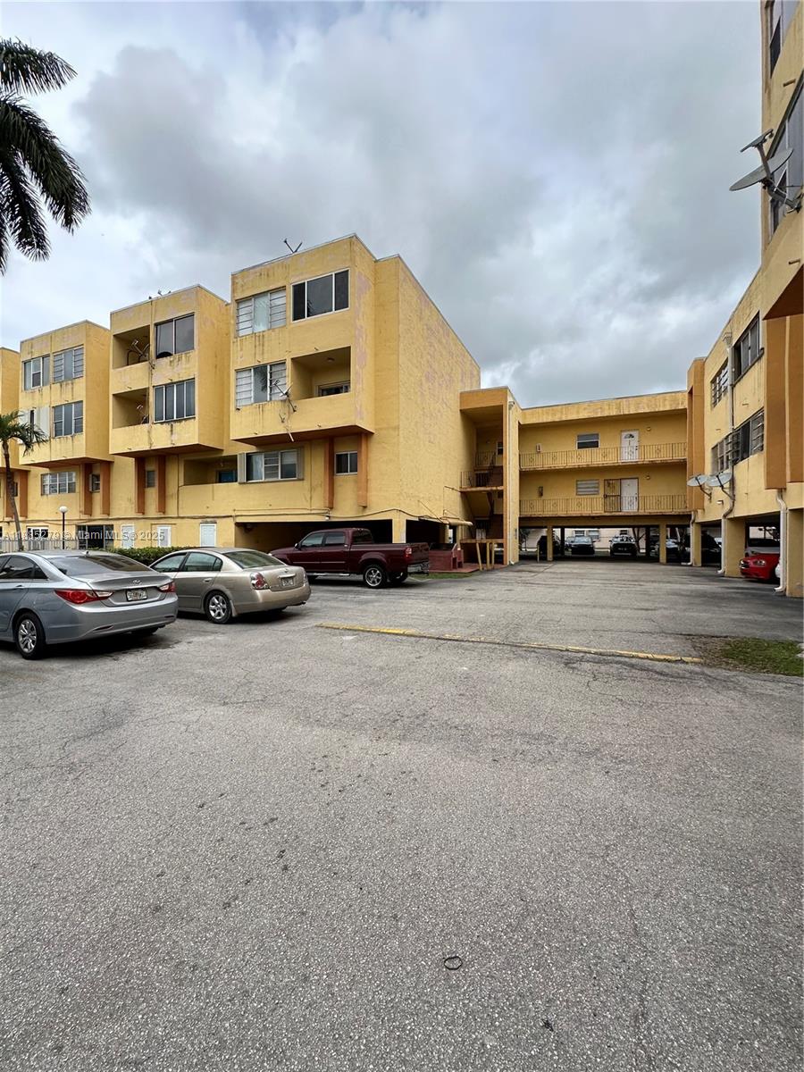 1555 W 44th Pl #234