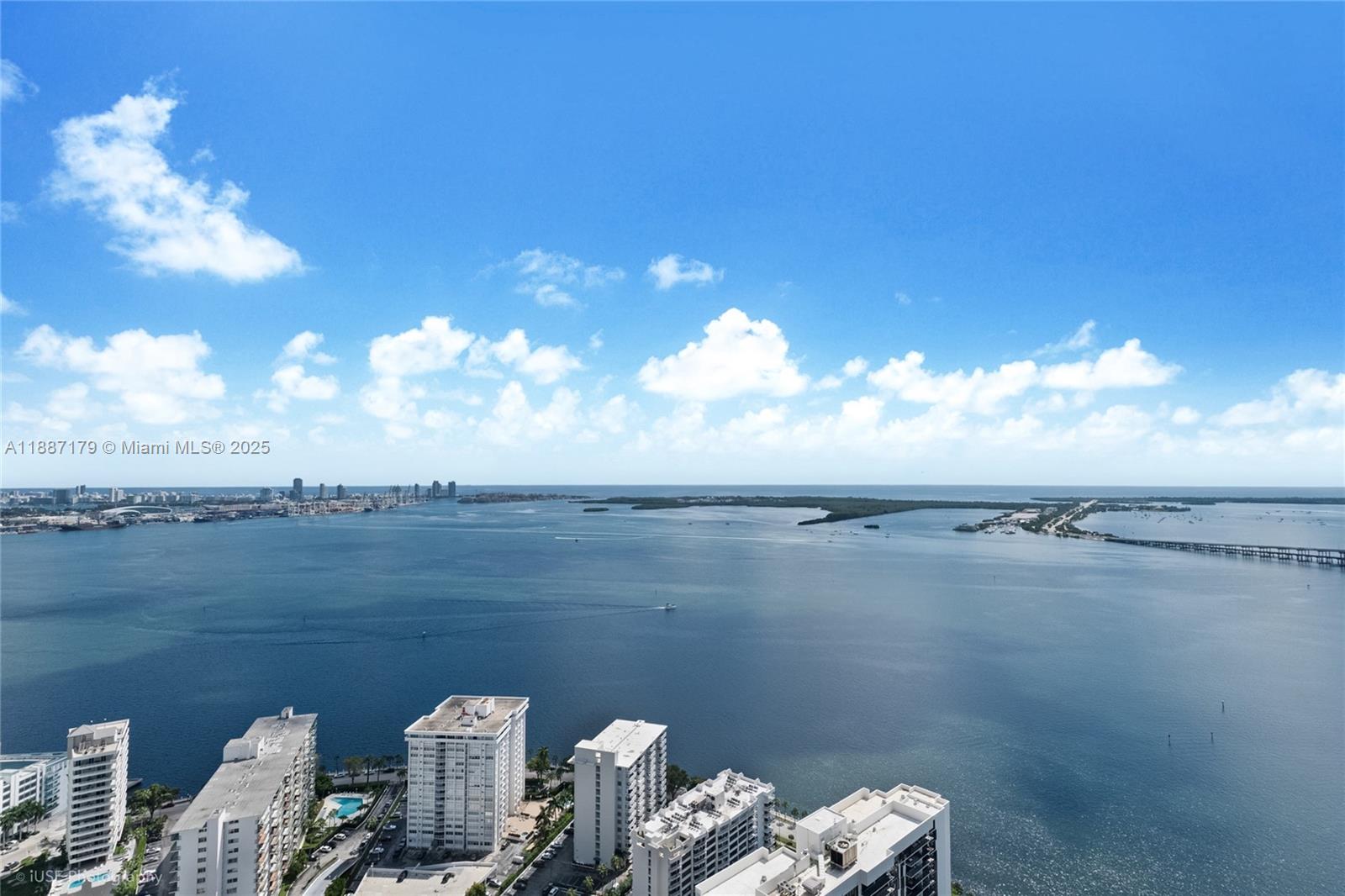image Echo Brickell0