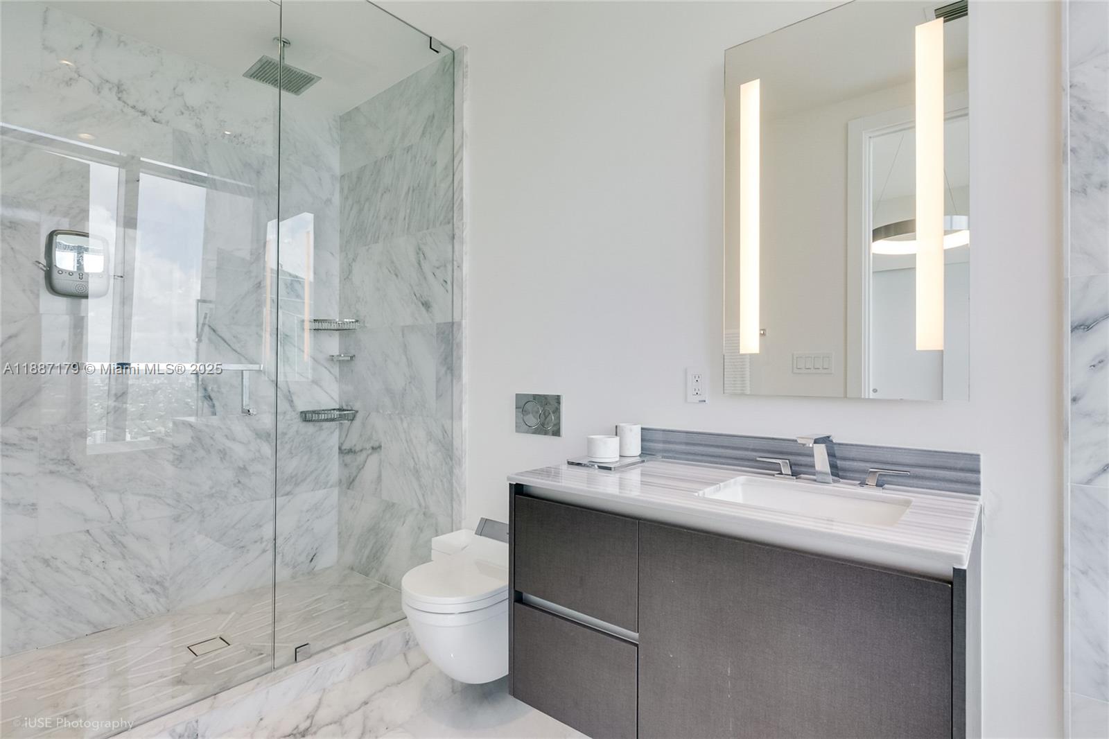 image Echo Brickell18