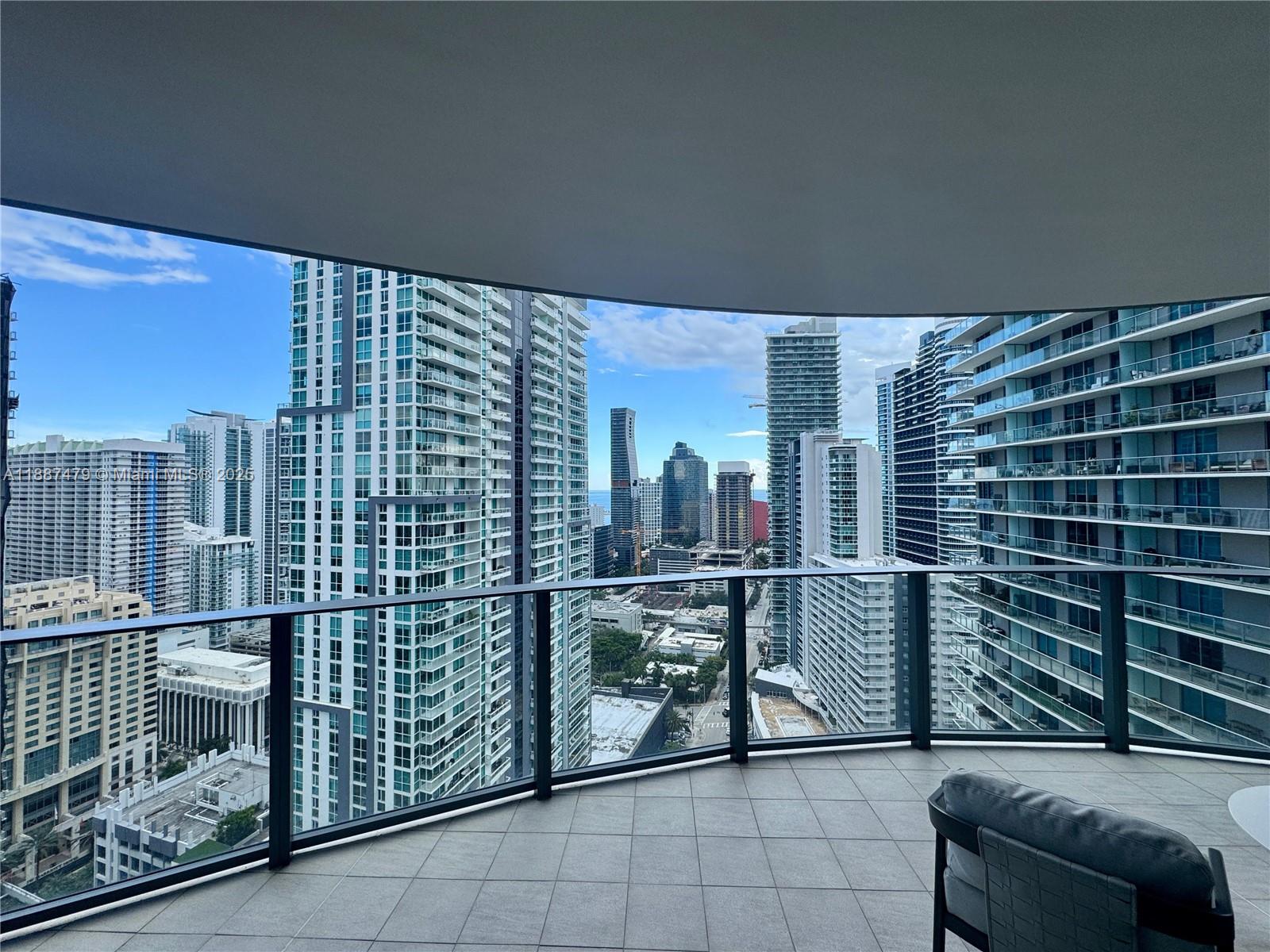 1000 Brickell Plz #3302