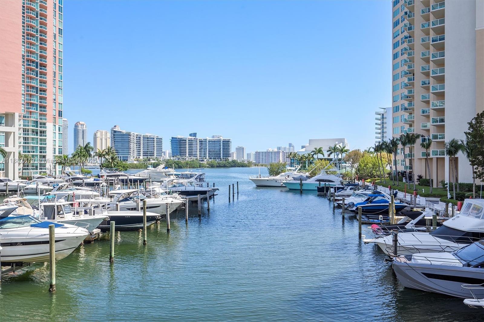 image Aventura Marina One8