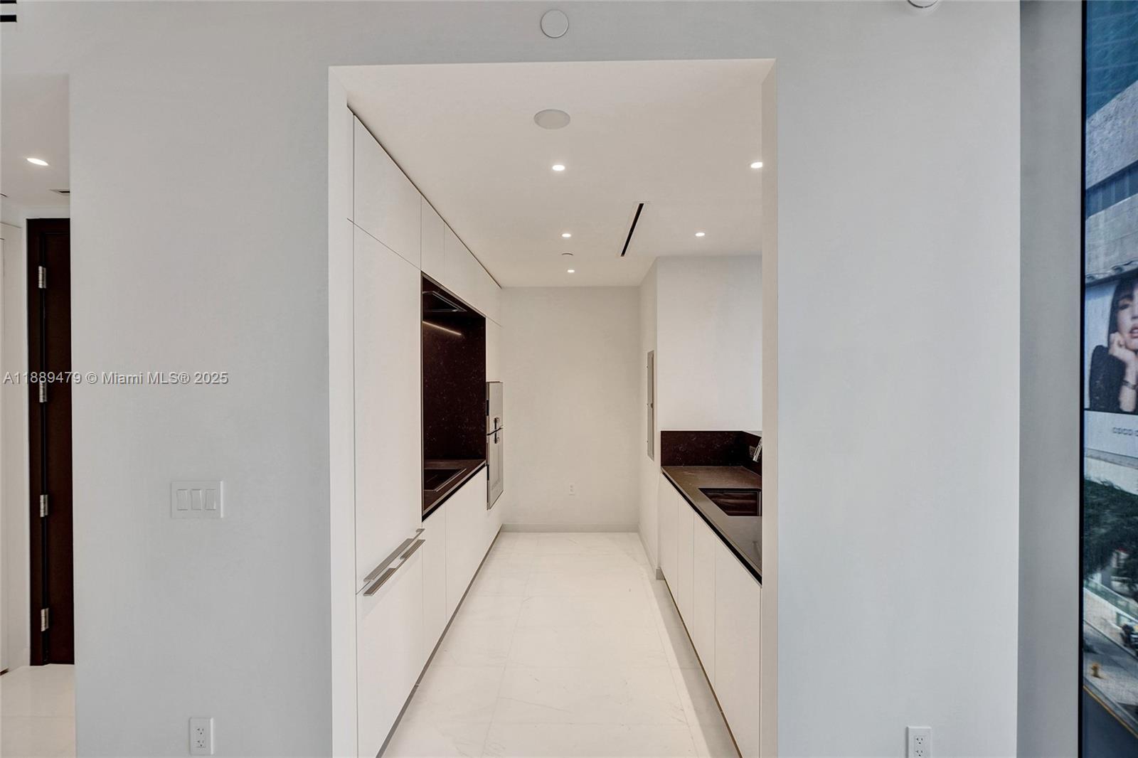 image Aston Martin Residences15