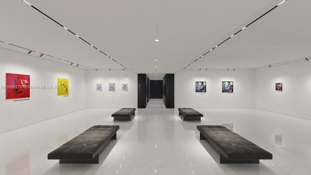 image Aston Martin Residences22