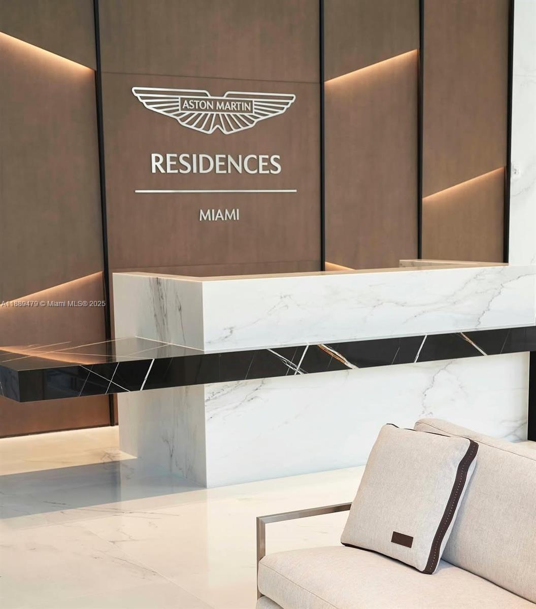image Aston Martin Residences26