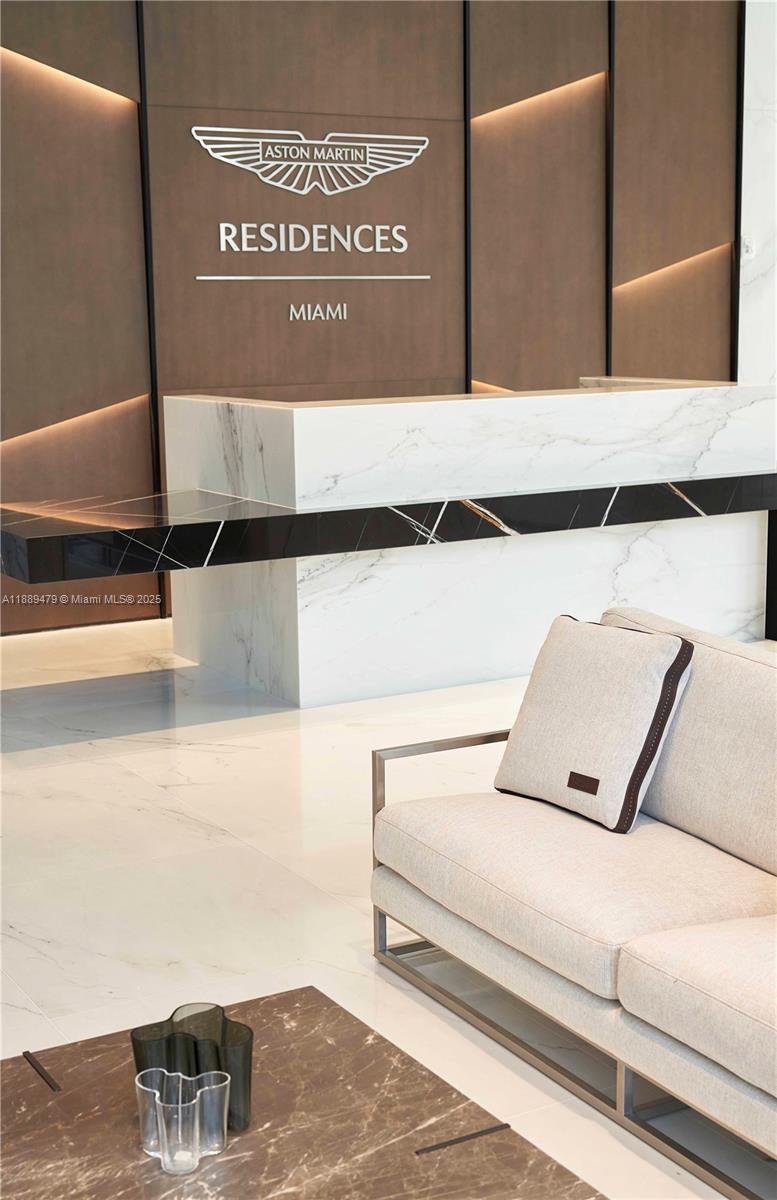 image Aston Martin Residences34
