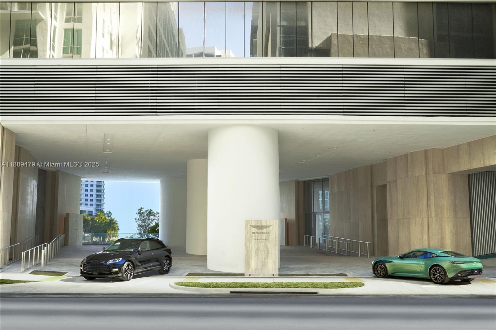 image Aston Martin Residences37