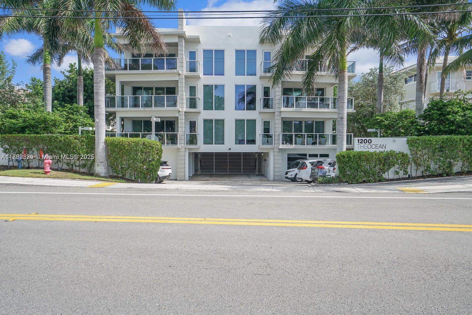 1200 Hillsboro Mile #1303 Hillsboro Beach, FL 33062