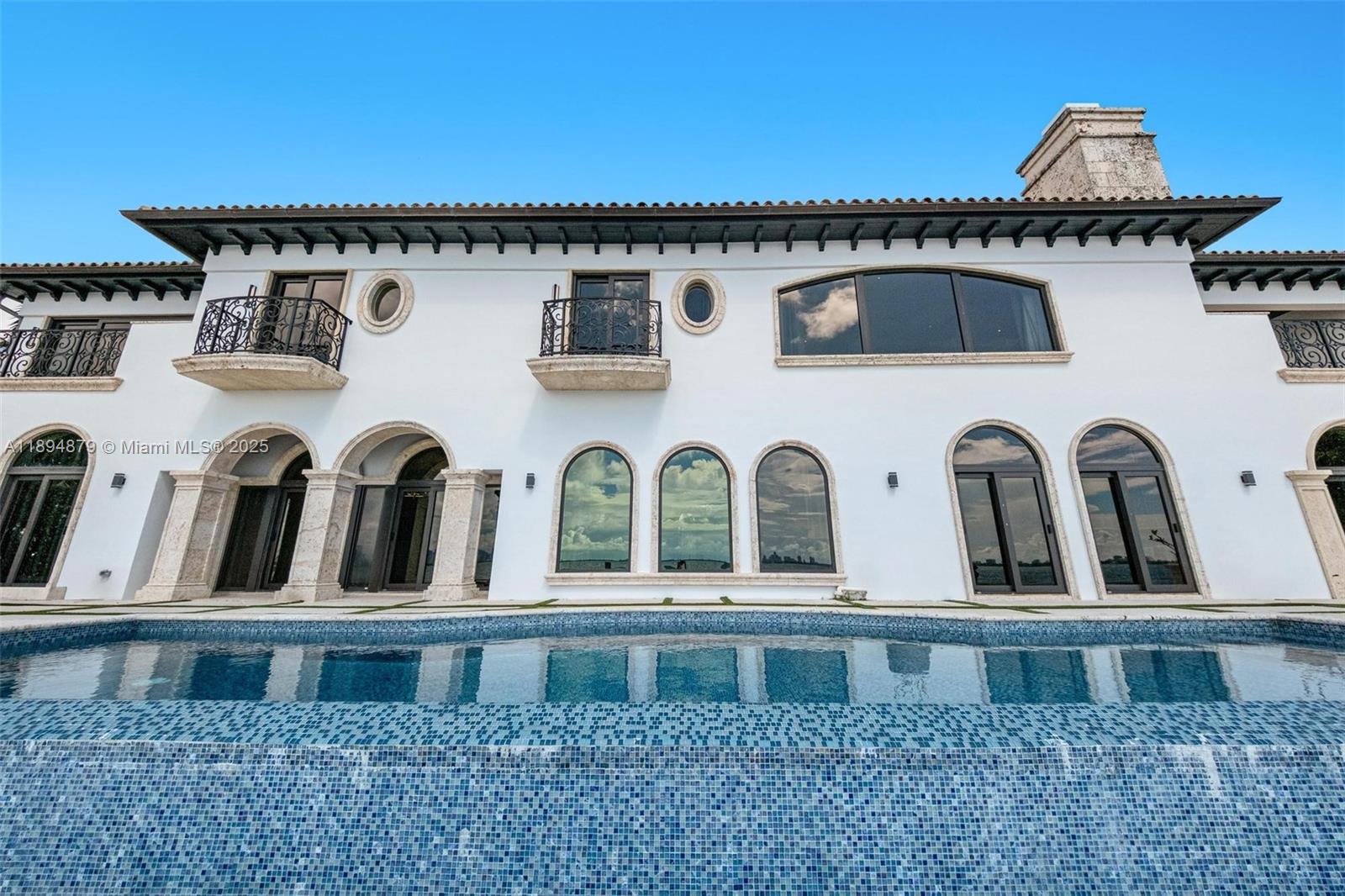 1331 Bay Ter North Bay Village, FL 33141