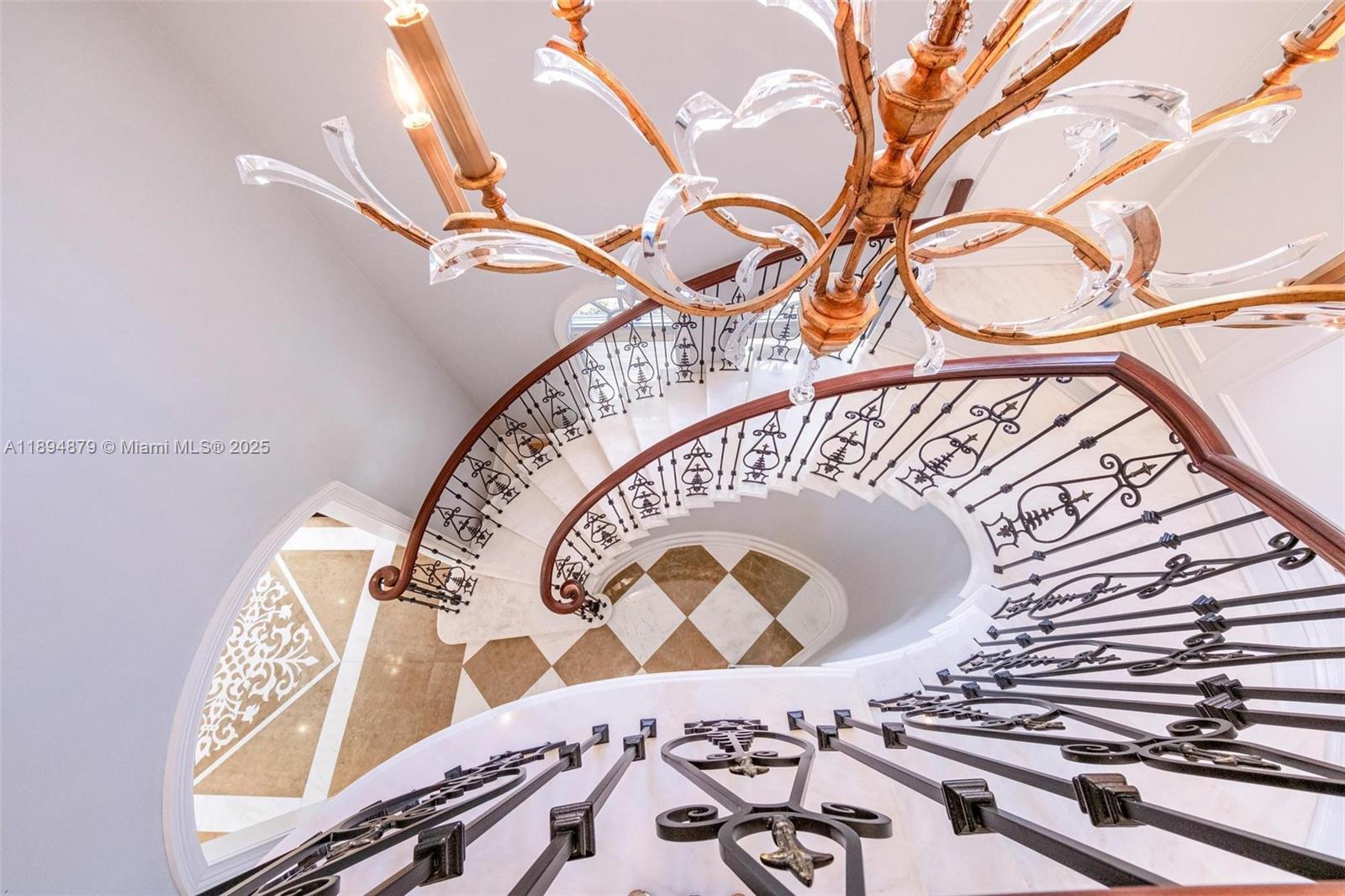 1331 Bay Ter North Bay Village, FL 33141