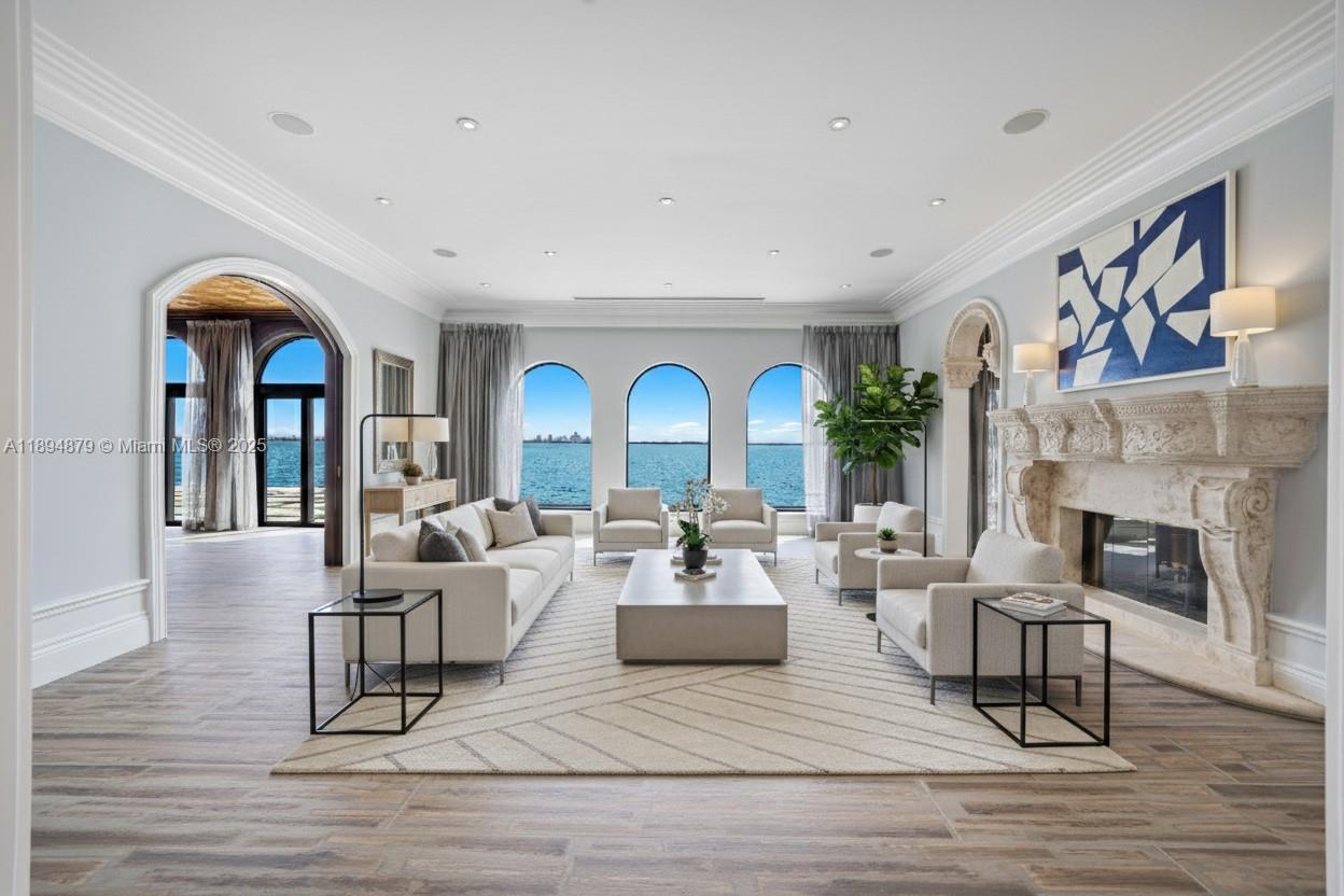 1331 Bay Ter North Bay Village, FL 33141