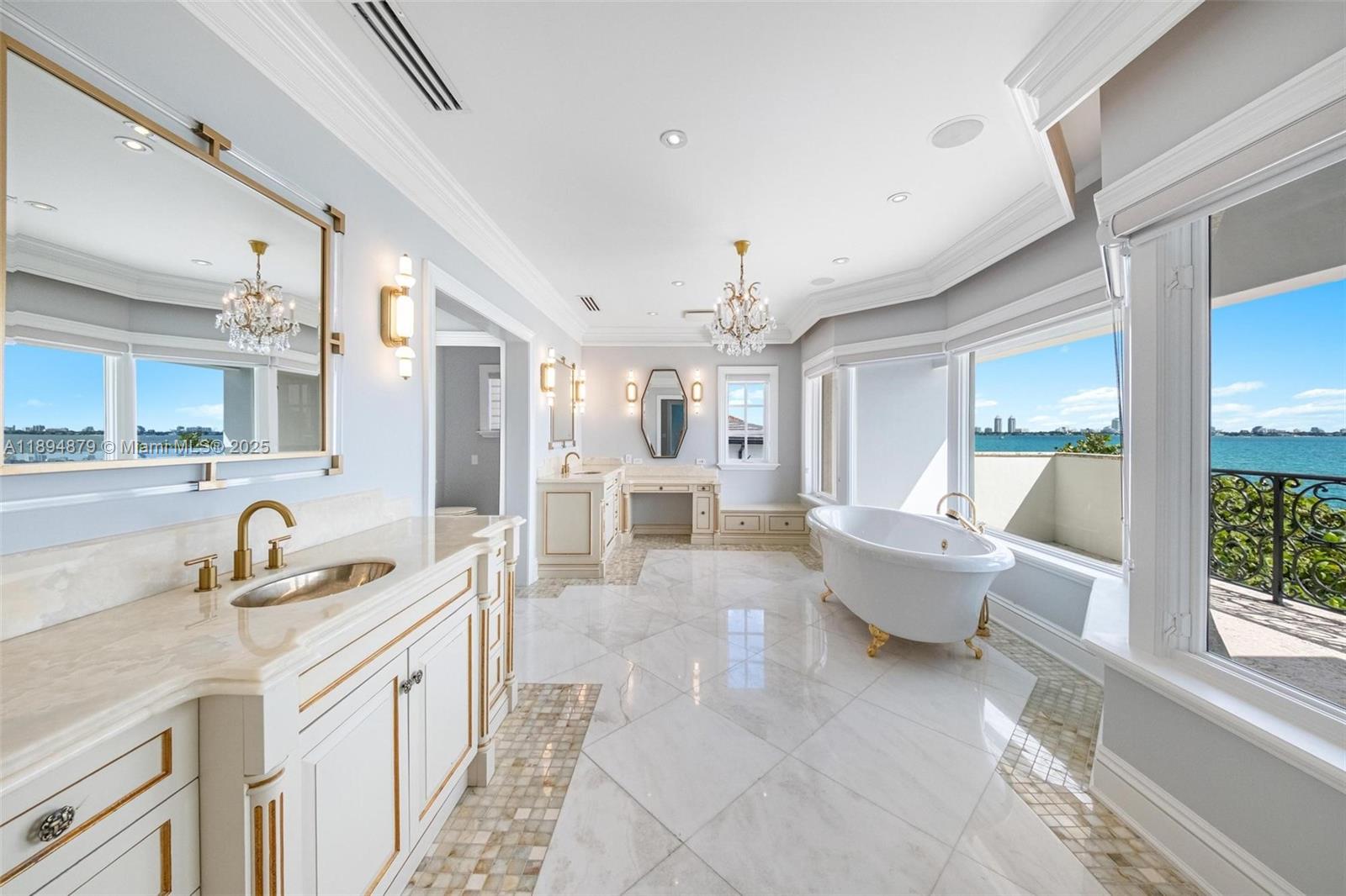 1331 Bay Ter North Bay Village, FL 33141