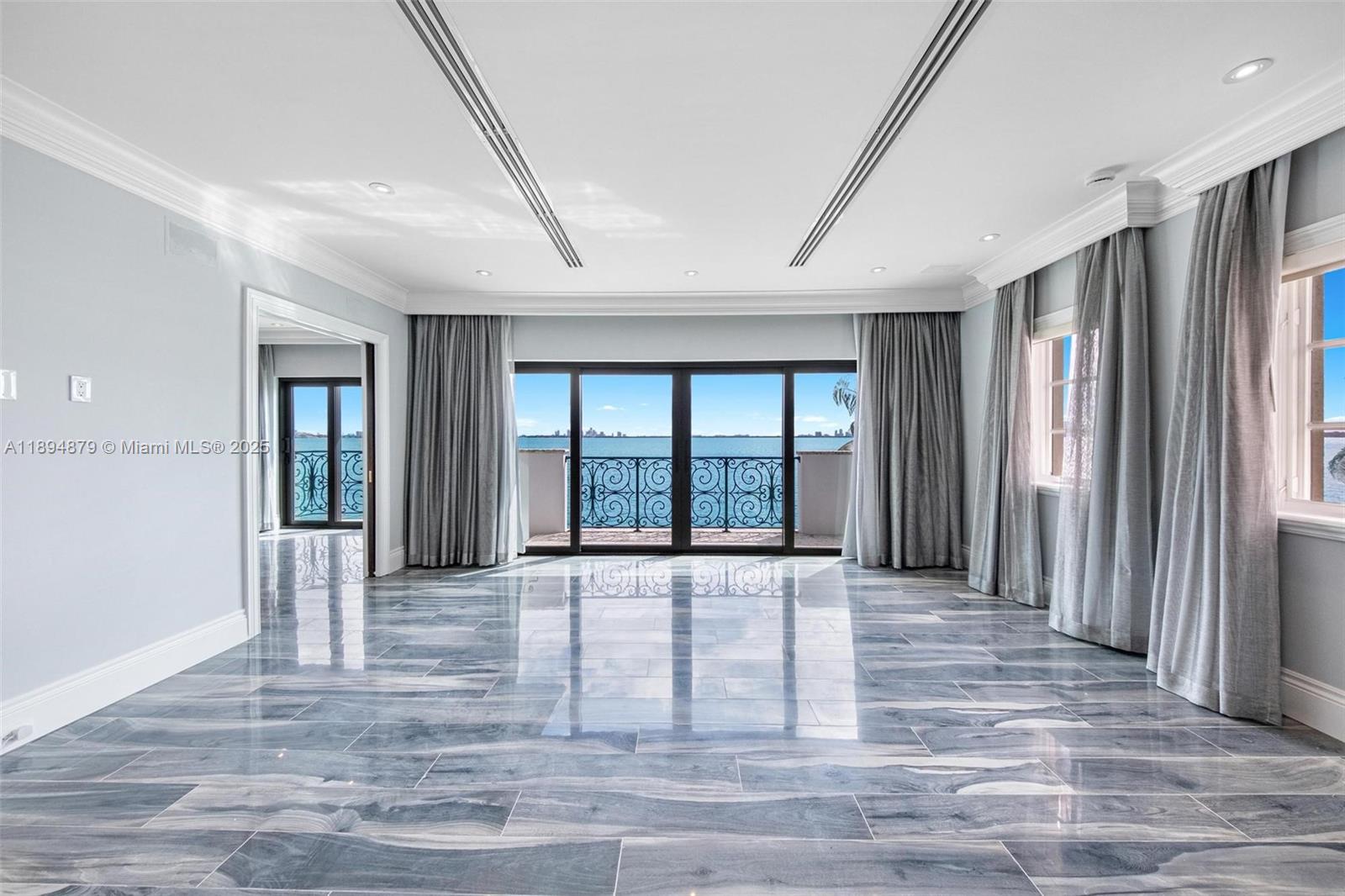 1331 Bay Ter North Bay Village, FL 33141