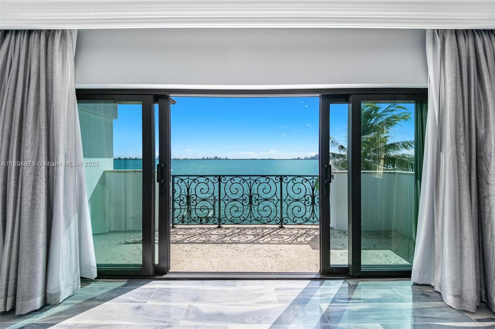 1331 Bay Ter North Bay Village, FL 33141