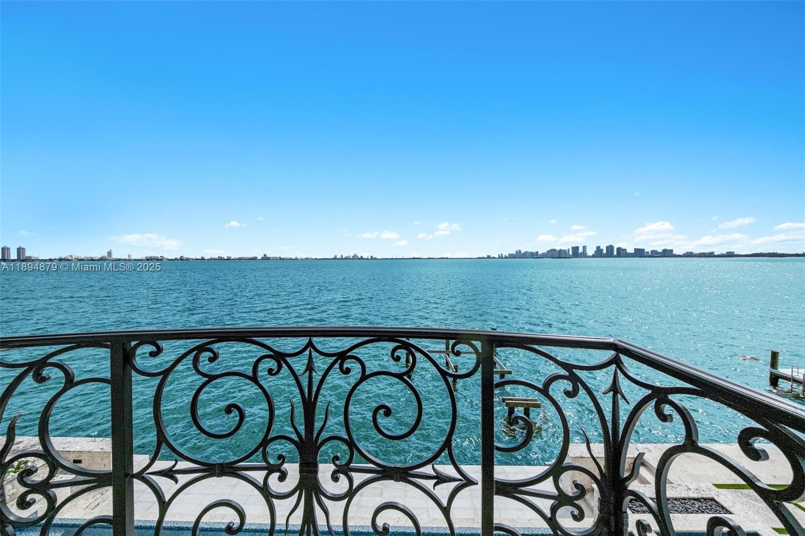 1331 Bay Ter North Bay Village, FL 33141