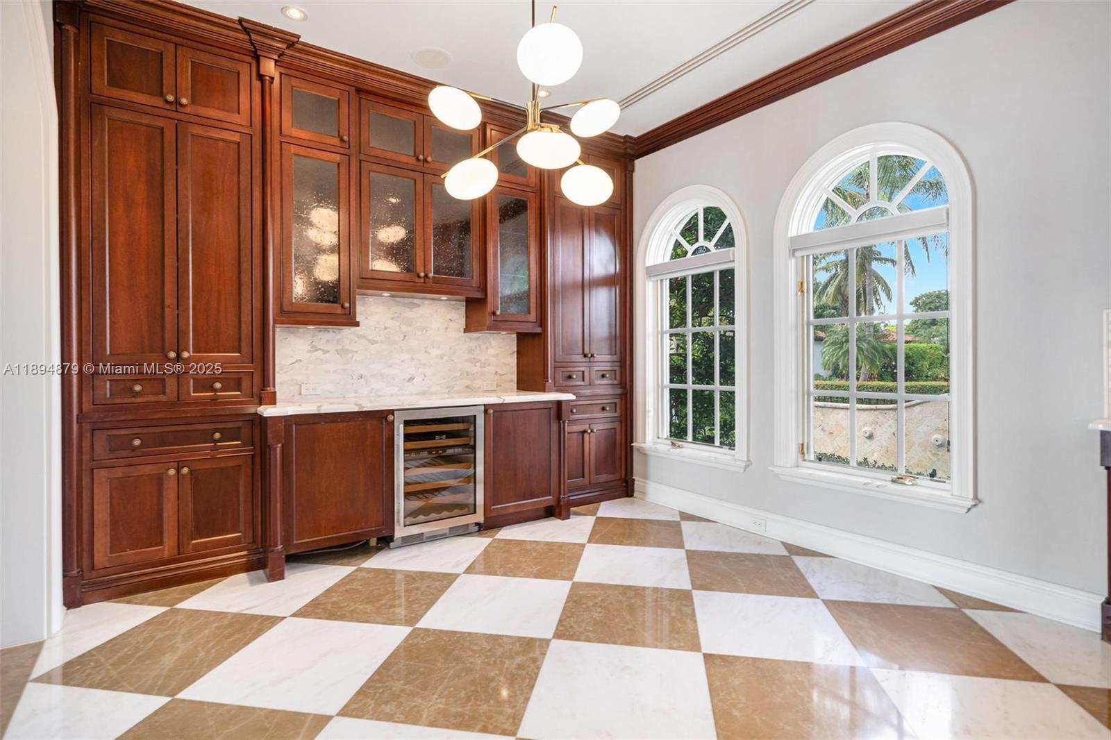 1331 Bay Ter North Bay Village, FL 33141