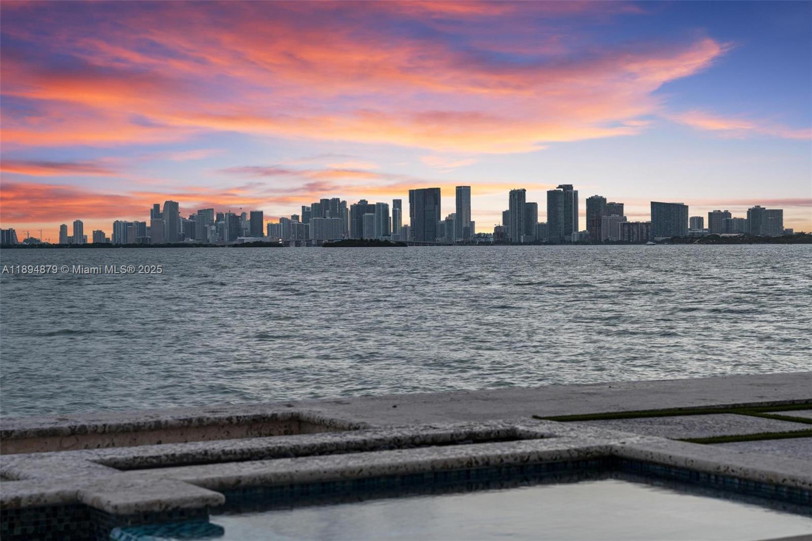 1331 Bay Ter North Bay Village, FL 33141