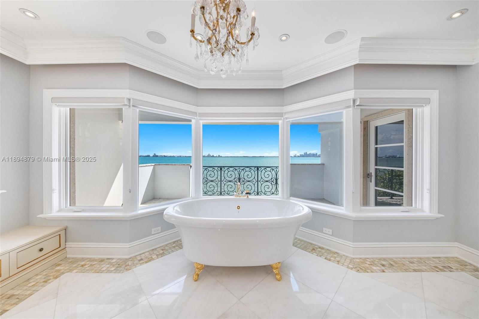 1331 Bay Ter North Bay Village, FL 33141