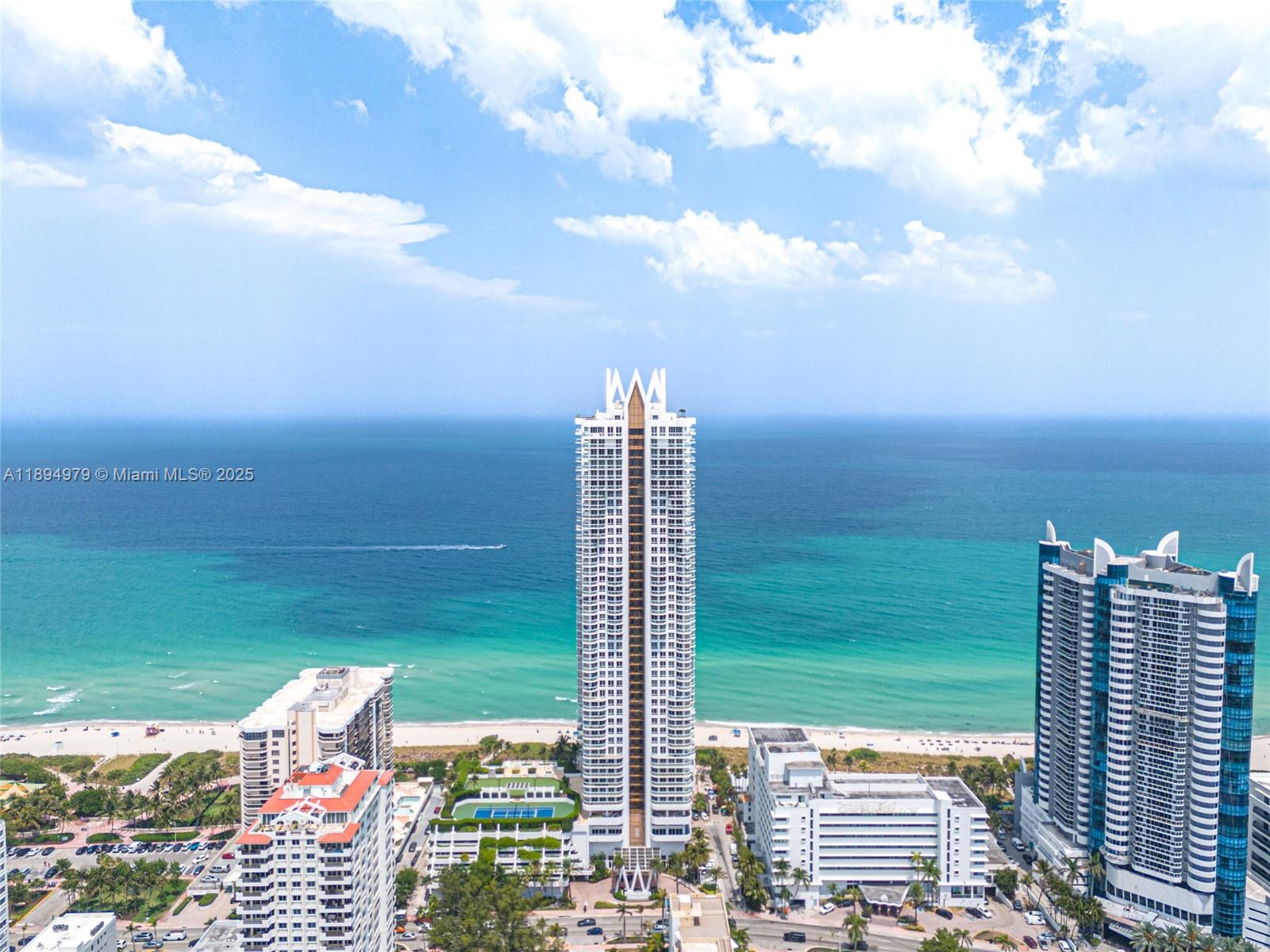6365 Collins Ave #3011