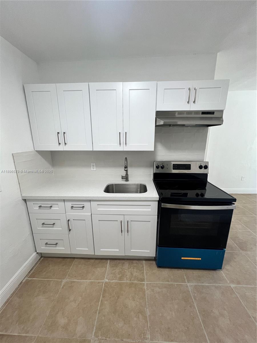 2588 NE 182nd Ter #F