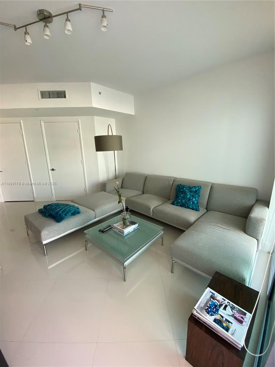 image Wind Condominium5