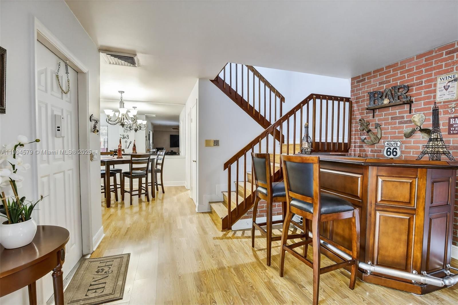 9927 NW 6th Pl Plantation, FL 33324