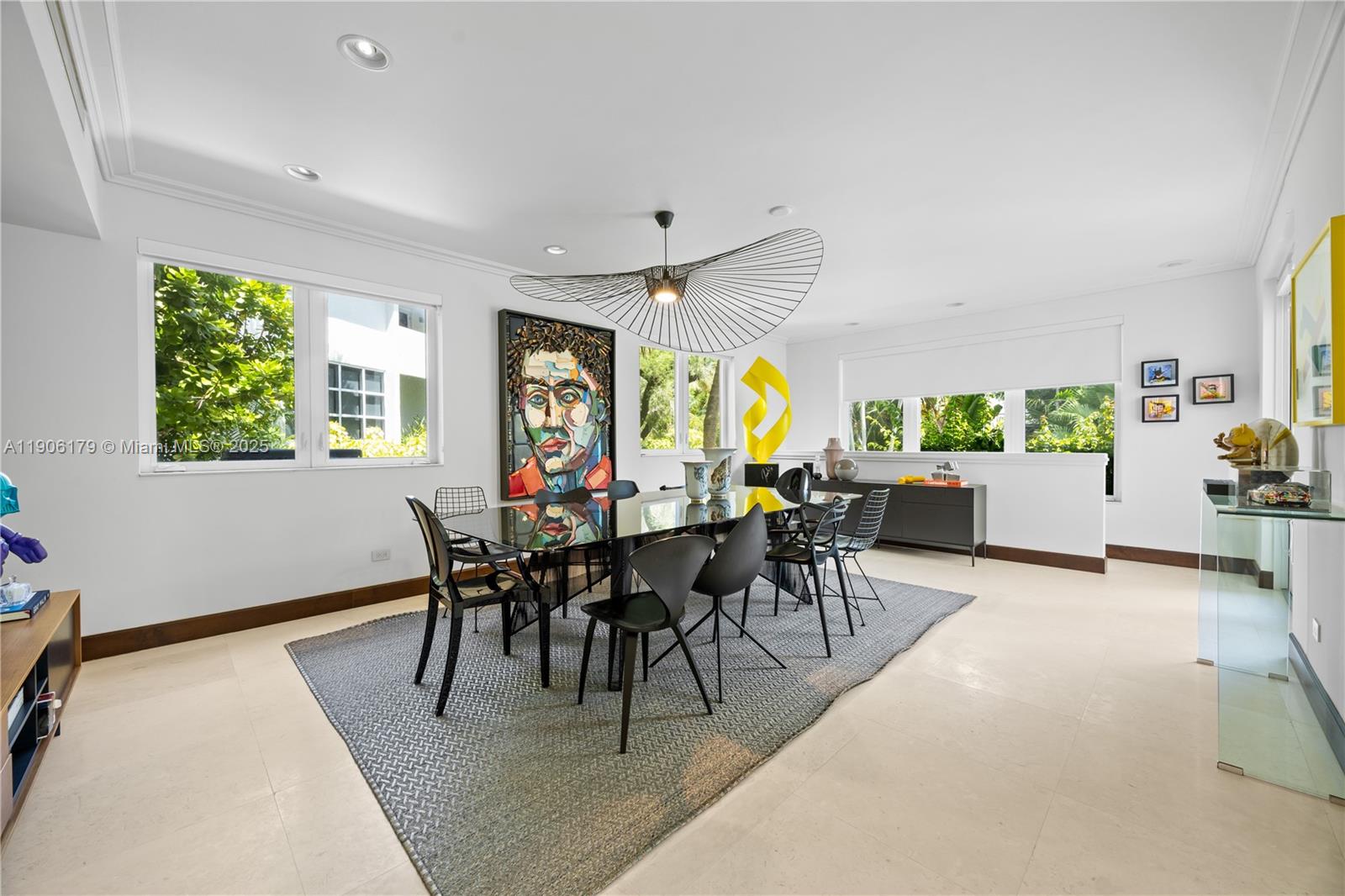 7141 E Lago Dr Coral Gables, FL 33143