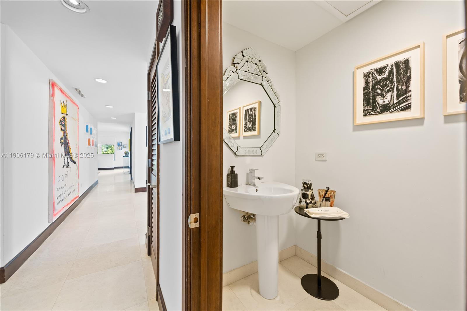 7141 E Lago Dr Coral Gables, FL 33143