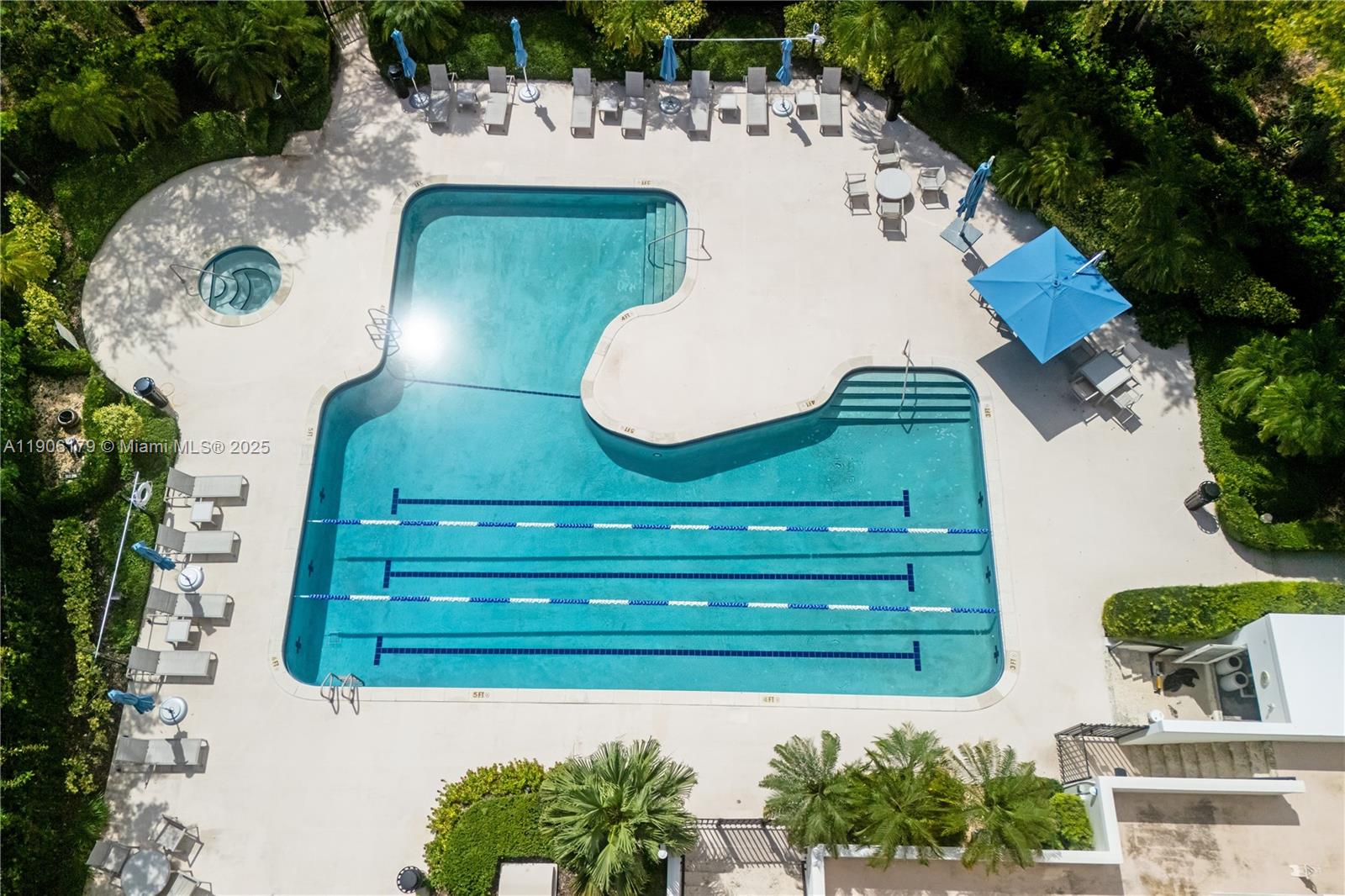 7141 E Lago Dr Coral Gables, FL 33143