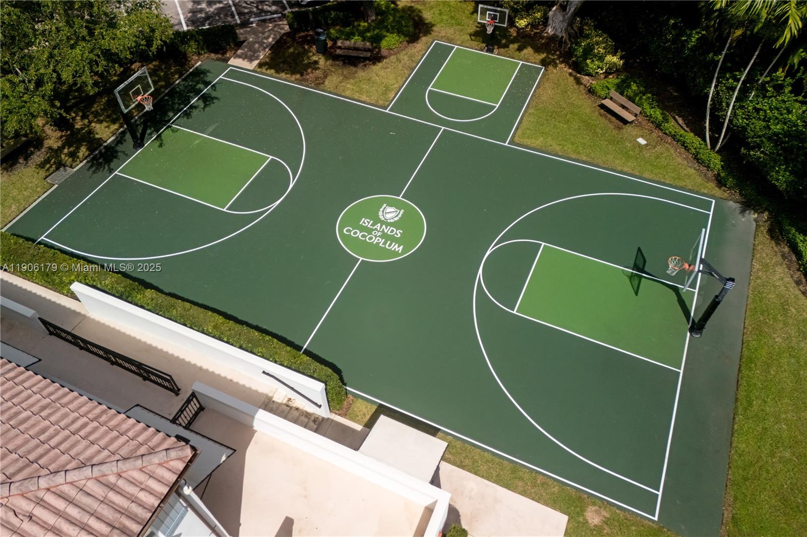 7141 E Lago Dr Coral Gables, FL 33143