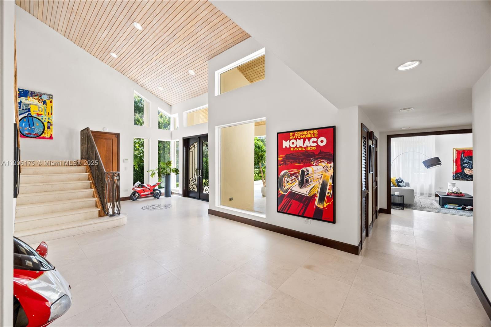 7141 E Lago Dr Coral Gables, FL 33143