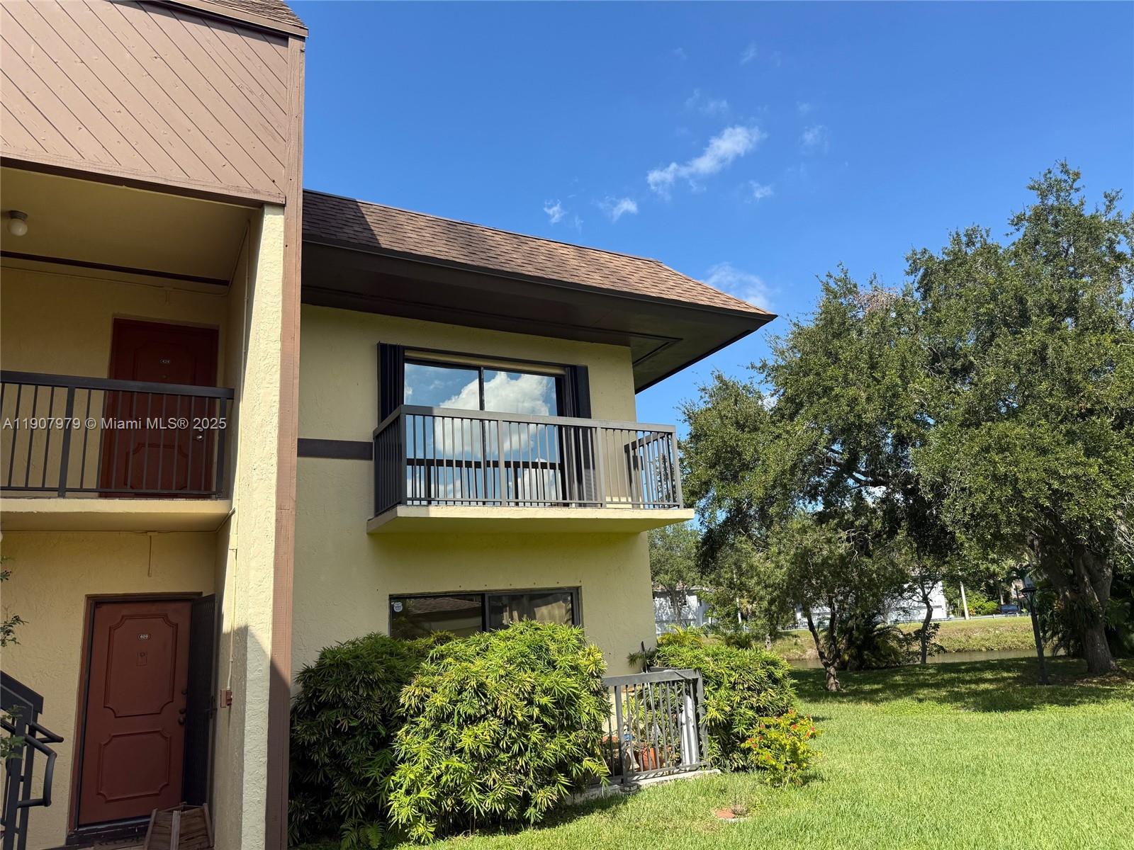 7985 SW 86th St #429