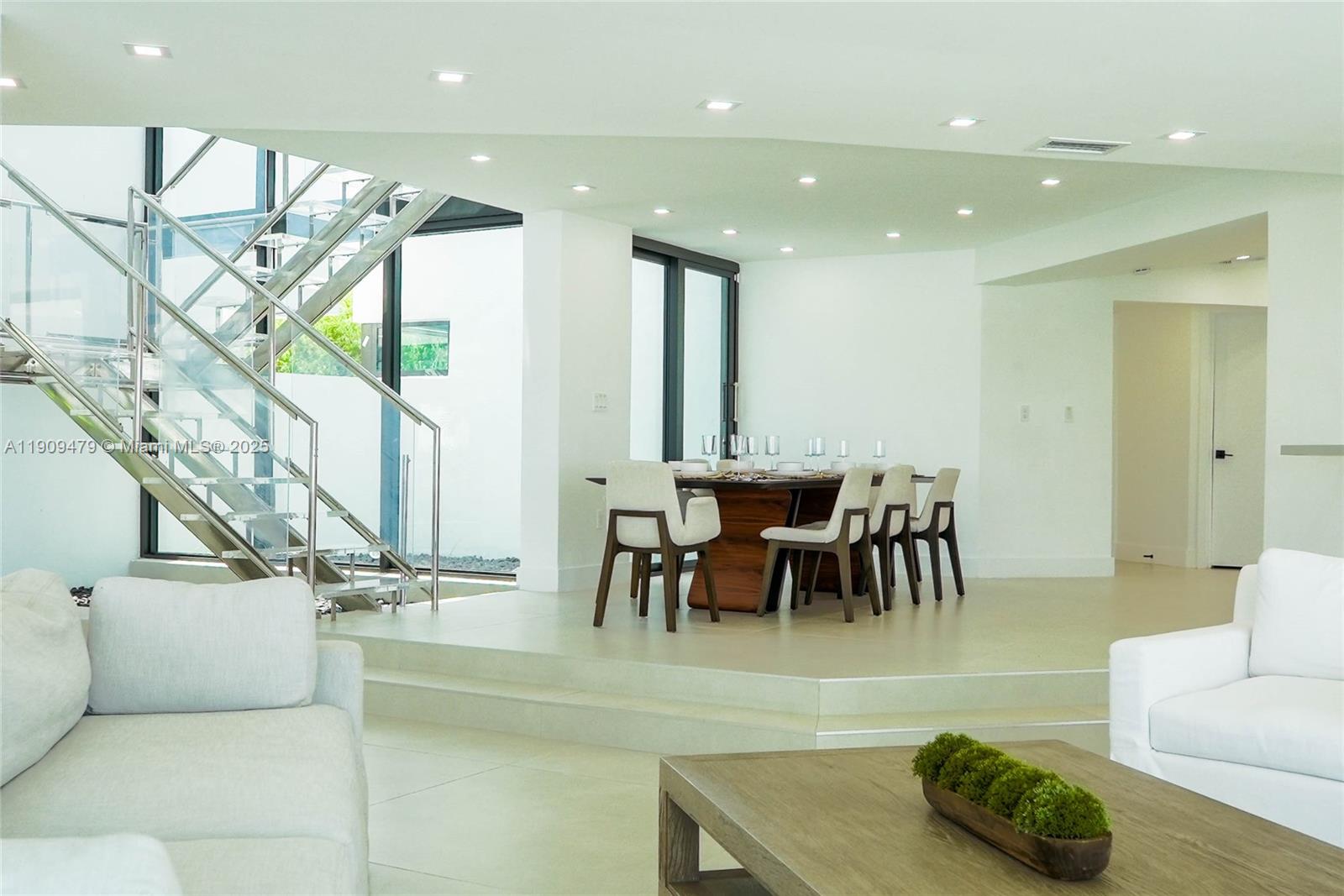 7720 Miami Vw Dr North Bay Village, FL 33141