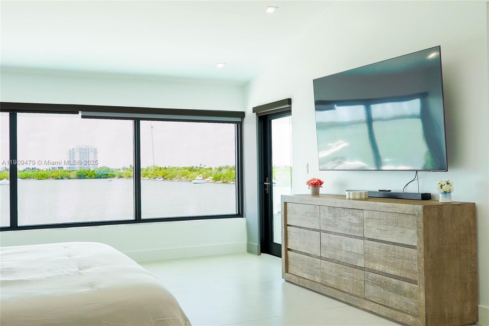 7720 Miami Vw Dr North Bay Village, FL 33141