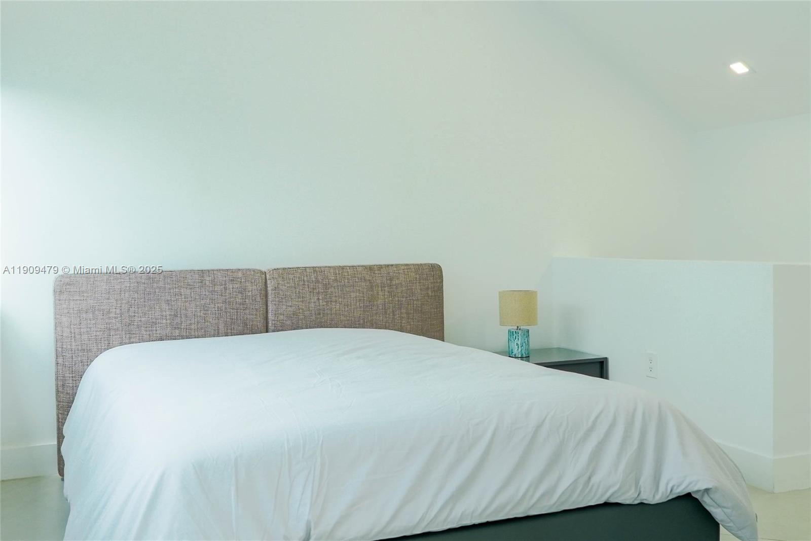 7720 Miami Vw Dr North Bay Village, FL 33141