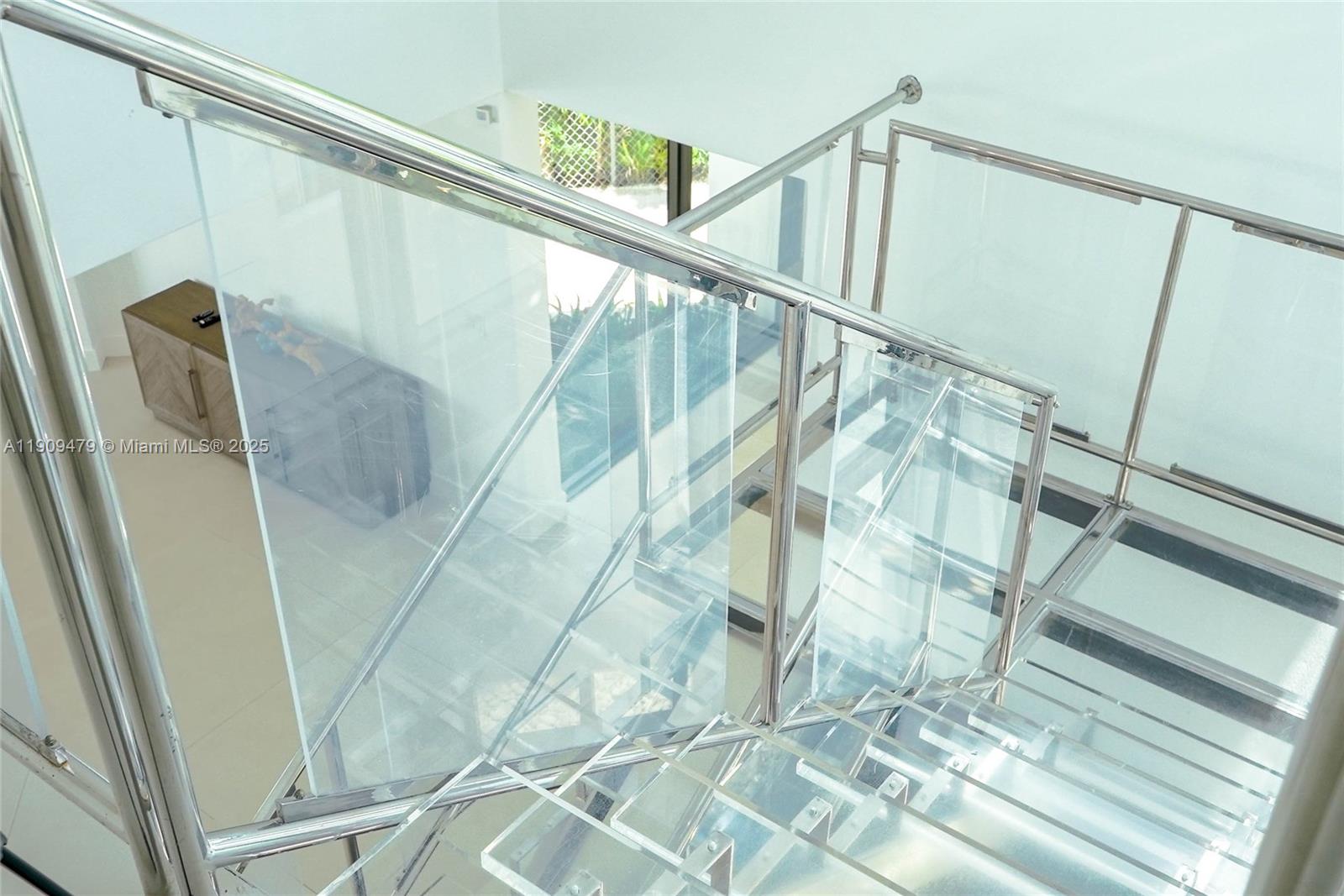 7720 Miami Vw Dr North Bay Village, FL 33141