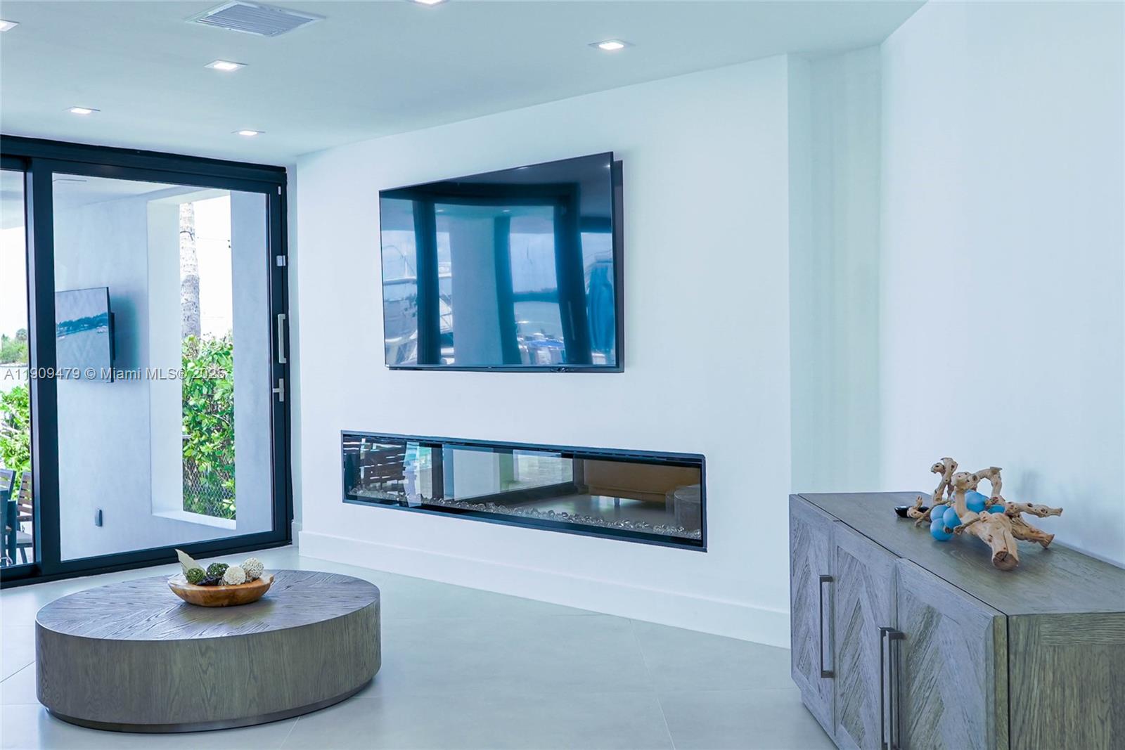 7720 Miami Vw Dr North Bay Village, FL 33141