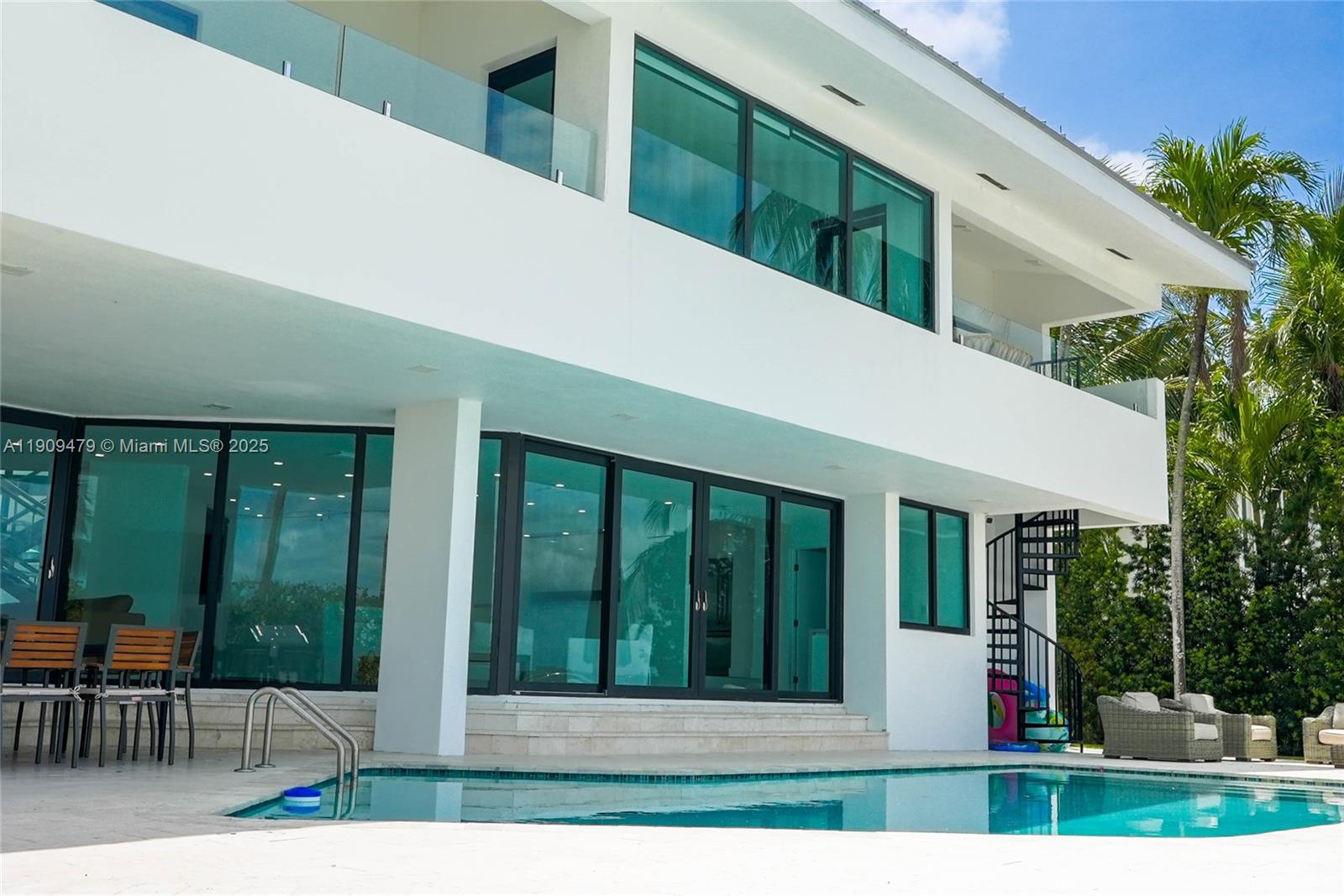 7720 Miami Vw Dr North Bay Village, FL 33141