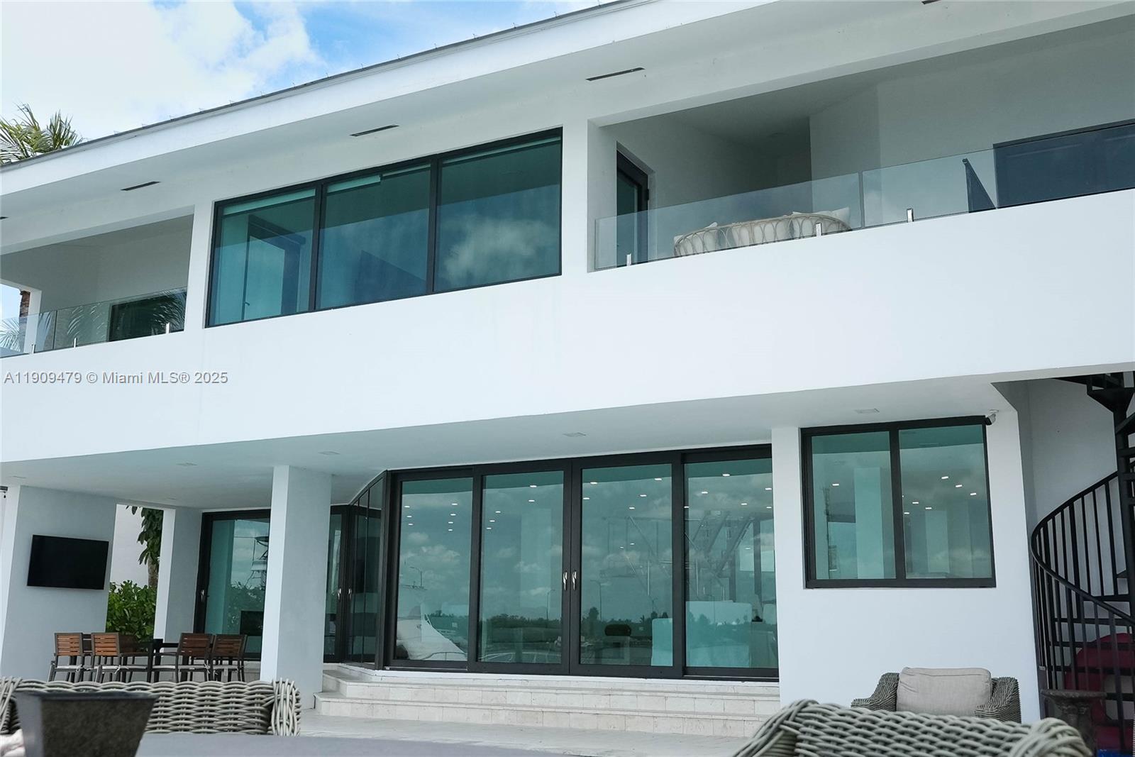 7720 Miami Vw Dr North Bay Village, FL 33141