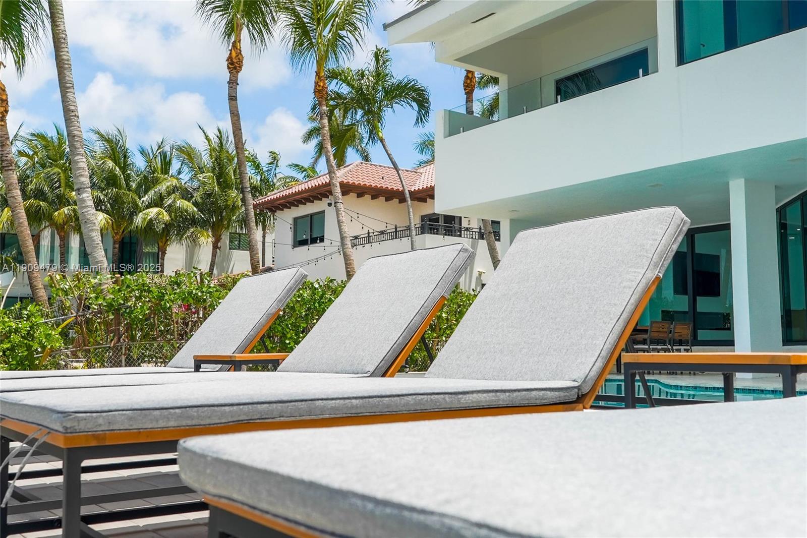 7720 Miami Vw Dr North Bay Village, FL 33141