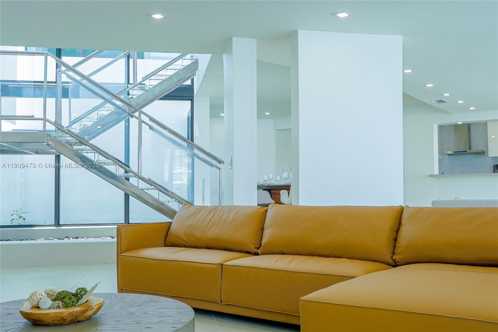 7720 Miami Vw Dr North Bay Village, FL 33141