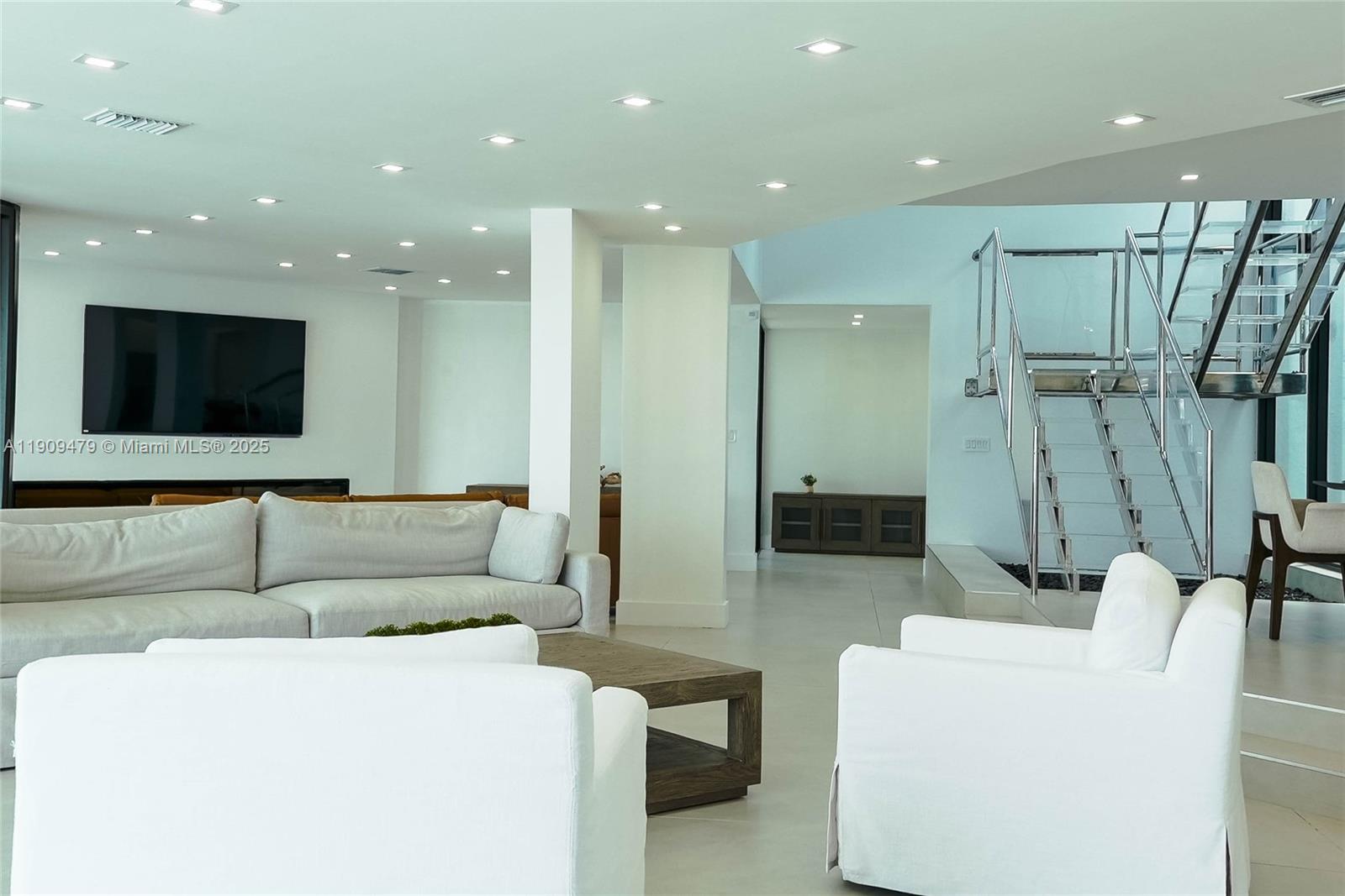 7720 Miami Vw Dr North Bay Village, FL 33141