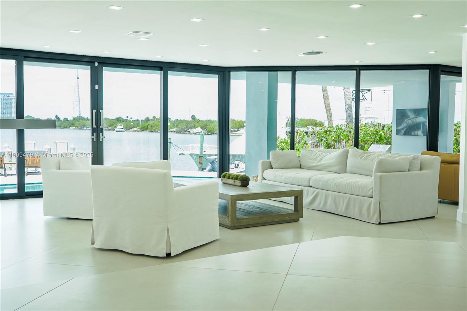 7720 Miami Vw Dr North Bay Village, FL 33141