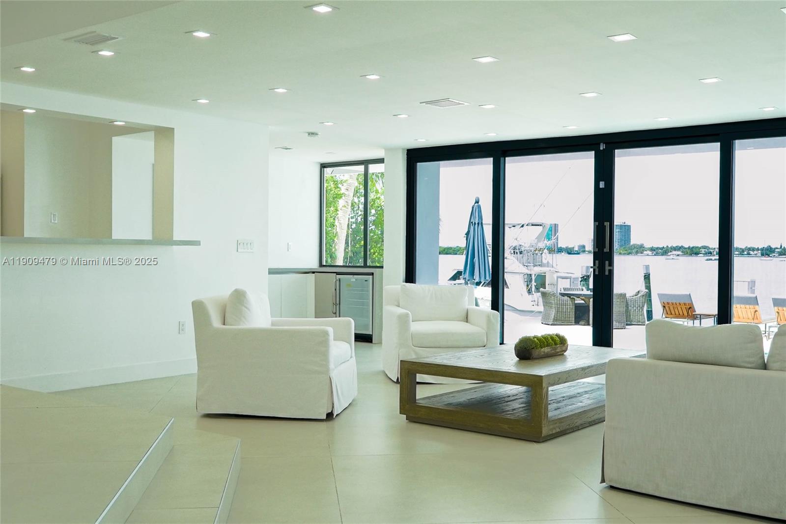 7720 Miami Vw Dr North Bay Village, FL 33141